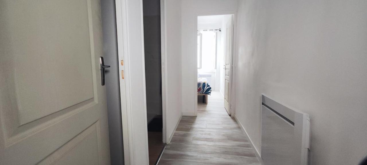 Le Republique Idealement Situe. Apartment
